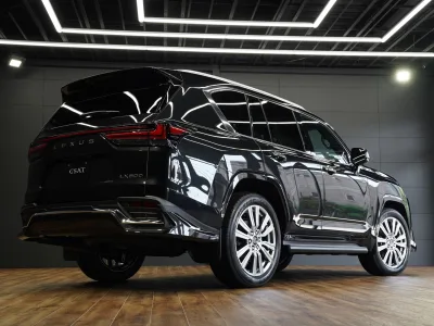2025 Lexus LX 600 Executive 4WD - The Ultimate Luxury SUV (No.960999) for export from Japan