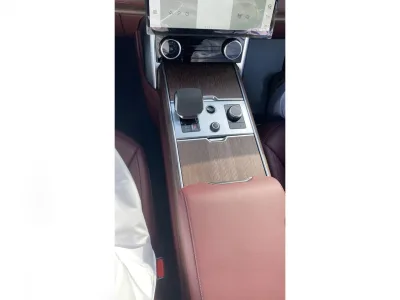 2025 Land Rover Range Rover Autobiography (No.680557) for export from Japan