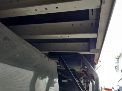 2016 Isuzu Giga large Aluminium wing body truck QPG-CYL77B (No.920772) for export from Japan