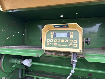 KRONE Vario Pack Multi-Cut 1800 round baler (No.J0877) for export from Japan