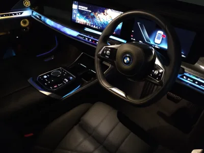 2025 BMW i7 eDrive for export from Japan