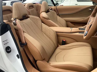 2023 Lexus LC500 Convertible (No.620976) for export from Japan