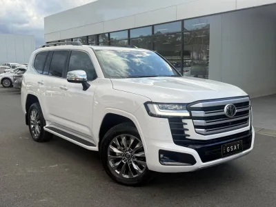 2026 TOYOTA LANDCRUISER LC300 PERFORMANCE HYBRID SAHARA ZX  for export from Japan