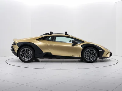 2024 Lamborghini Huracán Sterrato RHD - Oro Elios for export from Japan