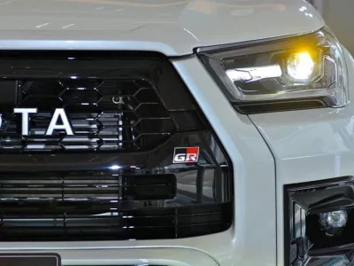 2022 RHD Toyota Hilux GR Sport double cab ( Pickup ) 2.8 automatic 4×4 ( No.560462) for export from Japan