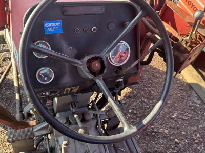 MASSEY FERGUSON 290 TRACTOR for export from Japan