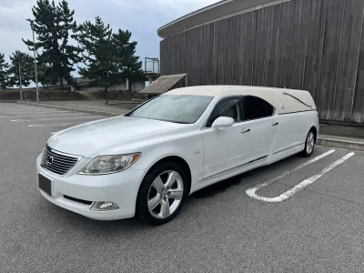 2006 Lexus LS460 White Limousine Hearse for export from Japan