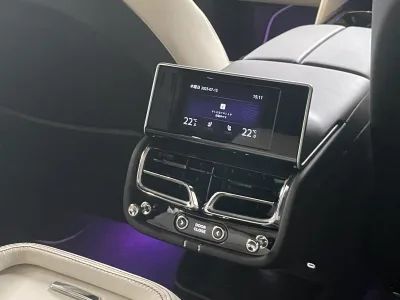 2025 BENTLEY BENTAYGA EWB AZURE (No.103838) for export from Japan