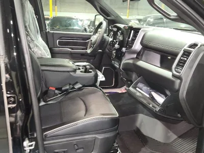 2025 RAM 3500 Laramie LHD A/T (No.960864)