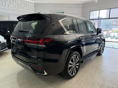 2026 Lexus LX600 Urban LHD 4WD 3.5L V6 Twin Turbo Black/Black for export from Japan