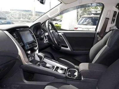 2025 Mitsubishi Pajero Sport GLS QF Auto 4x4 7 Seater SUV(No.481008) for export from Japan