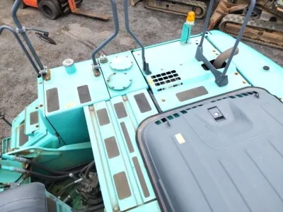 2017 KOBELCO SK200-9 EXCAVATOR (No.970865) for export from Japan