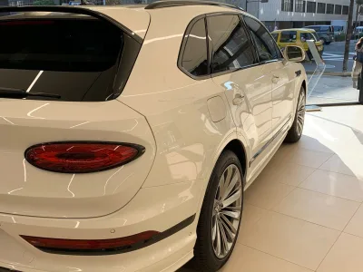 2023 Bentley Bentayga Speed W12 SUV ( Final Manufacture ) No.J0811 for export from Japan