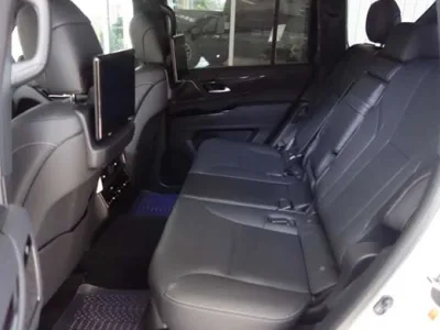 US Lexus LX LX600 LUXURY new car parallel 23y model black leather (No-960684) for export from Japan