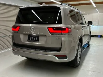 2025 Toyota Land Cruiser 300 3.5 ZX 4WD for export from Japan