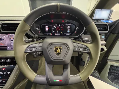 2025 Lamborghini Urus SE 4WD RHD – Verde Turbine Lucido for export from Japan