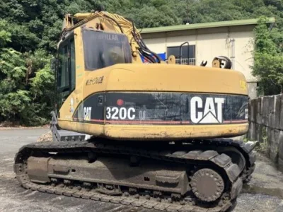 2004 Caterpillar CAT 320C Excavator | 5,611 HRS | Japan Stock for export from Japan
