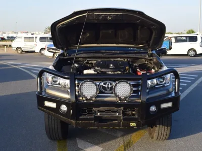 2020 Toyota Hilux Pickup  Push start leather electric Green (No.830780) for export from Japan