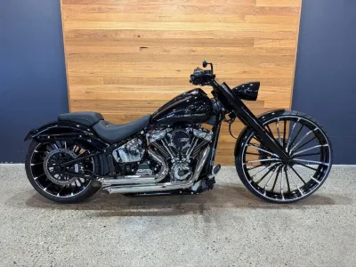 2025 Harley-Davidson Breakout 117 for export from Japan
