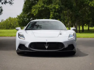 2026 Maserati MC20 3.0L Nettuno Twin-Turbo for export from Japan