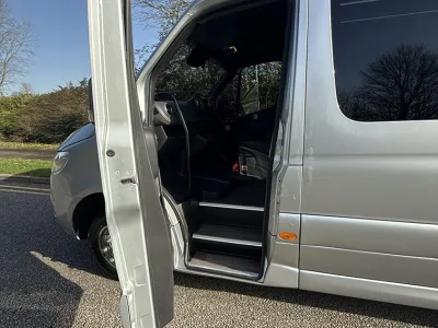 Mercedes-Benz Sprinter Classic 22-Seater Minibus RHD for export from Japan
