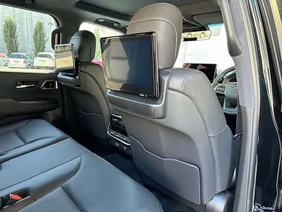 2025 Toyota Land Cruiser Sahara ZX for export from Japan