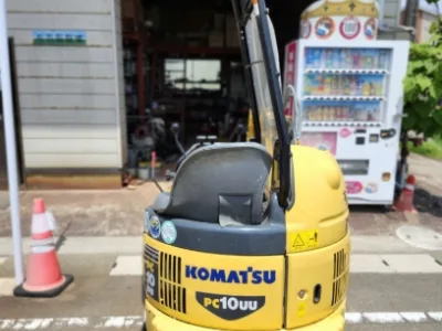 KOMATSU PC10UU-5 MINI EXCAVATOR for export from Japan