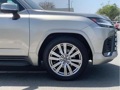 2022 Brand New Lexus LX600 7 Seats LHD VIP Pkg (No.689505) for export from Japan
