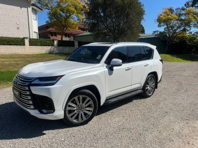 2025 LEXUS  Ultra Luxury (2 Units) BrandNew LX600  (No.J0817) for export from Japan