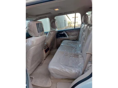 2014 TOYOTA Land Cruiser VXR 4.6L V8 model Gcc spece full option (No.830812) for export from Japan