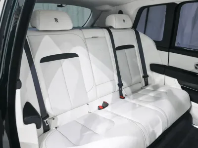 2025 ROLLS-ROYCE BLACK BADGE CULLINAN (No.109906) for export from Japan