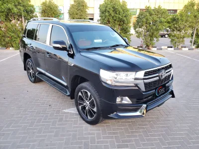 2018 Toyota Land Cruiser 8 seater V8 engine (No-830714) for export from Japan