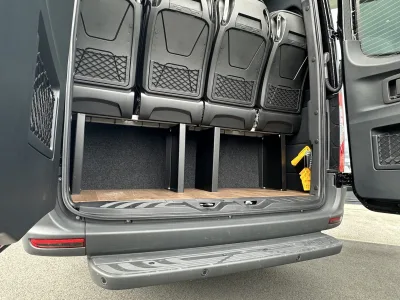 2026 Mercedes-Benz Sprinter 519 ELWB Minibus RWD — 21 Seats for export from Japan