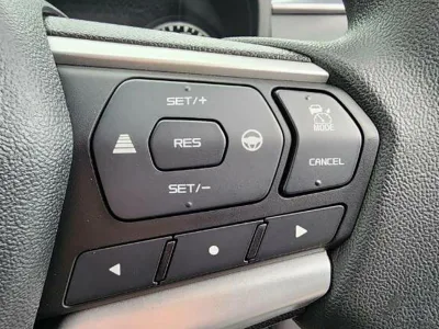 2025 Isuzu D-MAX X-RIDER Pickup (No.480766) for export from Japan