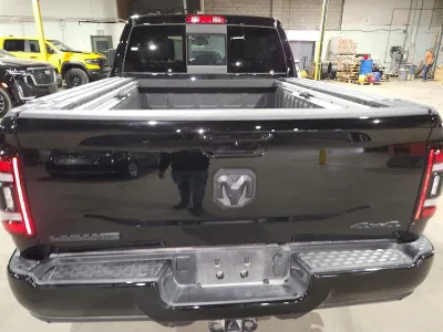2025 RAM 3500 Laramie LHD A/T (No.960864)