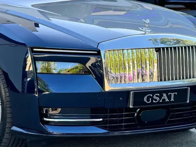 2025 Rolls-Royce Spectre: The Epitome of Luxury and Innovation (No.960966) for export from Japan