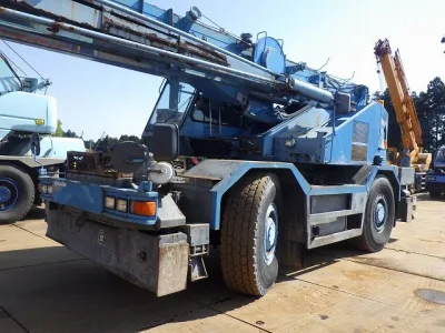KOMATSU LW250 MOBILE CRANE 25TON(No.J0880) for export from Japan
