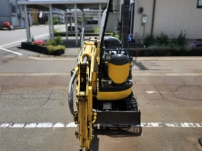 KOMATSU PC10UU-5 MINI EXCAVATOR for export from Japan