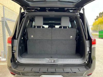 2025 Toyota Land Cruiser LC300 Sahara (No.J0512) for export from Japan
