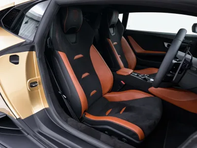 2024 Lamborghini Huracán Sterrato RHD - Oro Elios for export from Japan