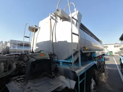 2002 Mitsubishi Fuso Super Great tank truck KL-FT50JNY (No.920787) for export from Japan