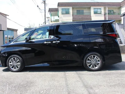 2024 Toyota Alphard 2.5 Z Grade Luxury 7 Seater MPV (No.960815) for export from Japan