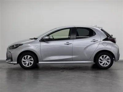 2025 Toyota Yaris cross G grade plugin hybrid for export from Japan