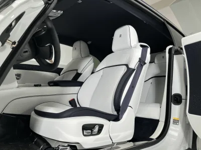 2025 Rolls-Royce Spectre Base Grade (No.960989) for export from Japan