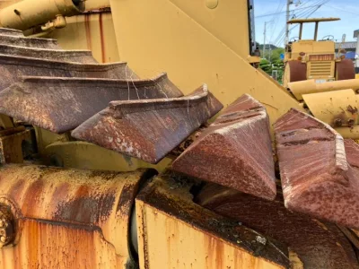 Caterpillar D5H Bulldozer for export from Japan