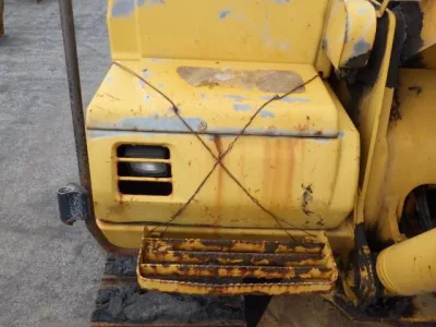 KATO HD820 Excavator (No.J0785) for export from Japan