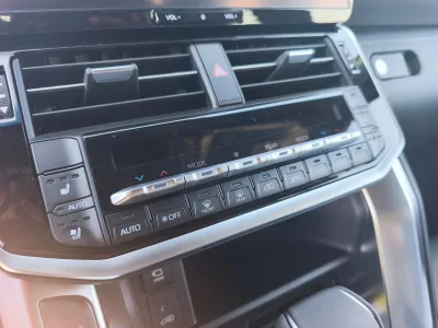 2026 Toyota Land Cruiser 300 ZX 3.5L Twin-Turbo Petrol 7-Seater | LHD for export from Japan