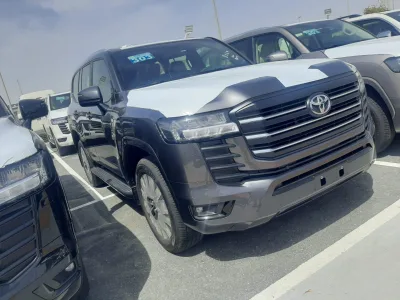 2022 Toyota LandCruiser 300 LC300 GX-R  (No.680477) for export from Japan