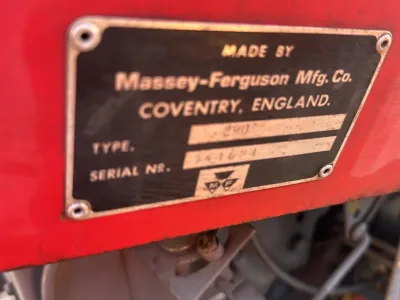 MASSEY FERGUSON 290 TRACTOR for export from Japan