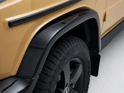 2025 Mercedes-Benz G-Class G400d AMG Line Diesel Turbo (No.960949) for export from Japan